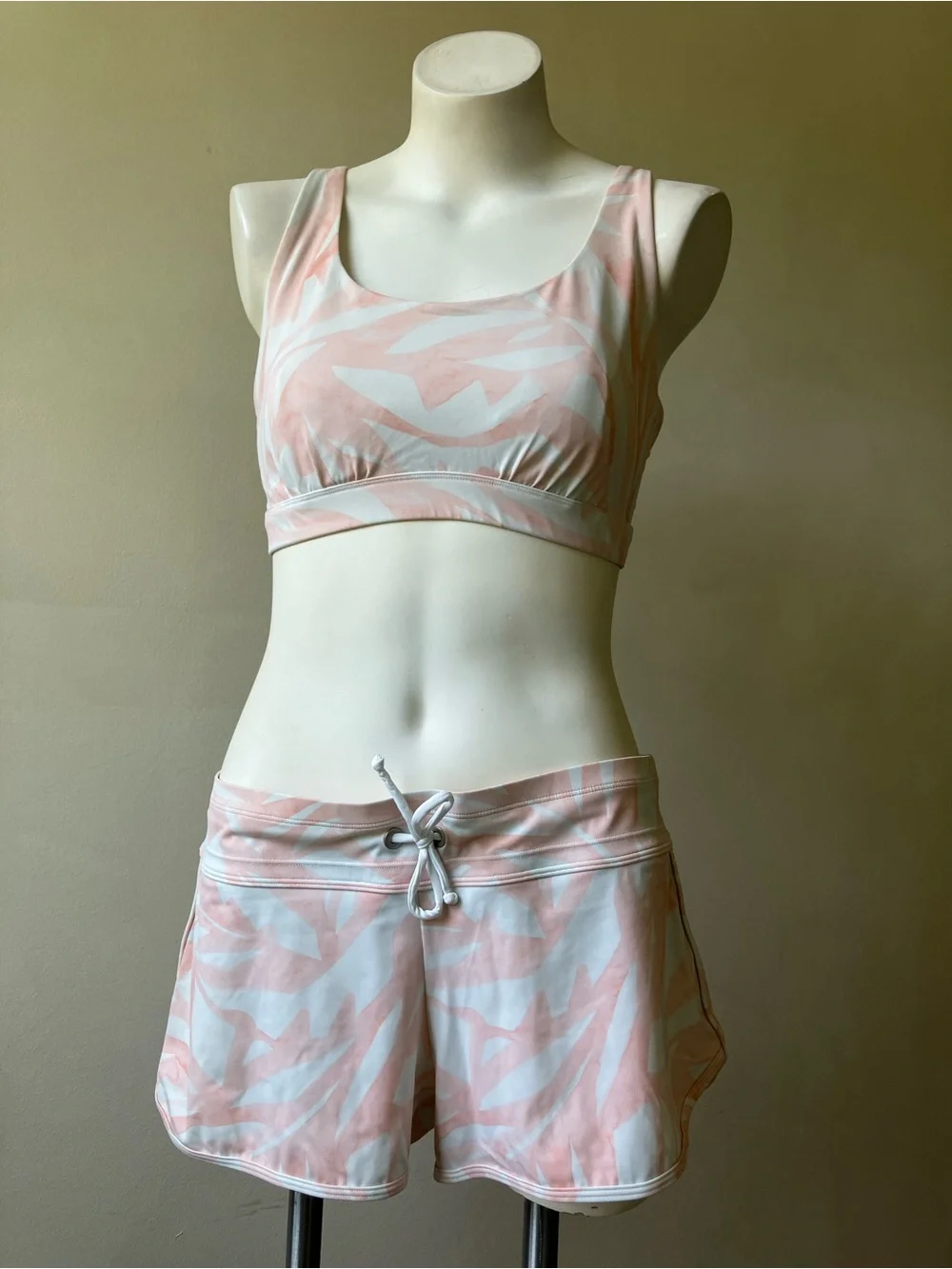 Athleta | Kata South Beach Bikini Top and Shorts Set Pink Quartz Swirl 36D/DD L